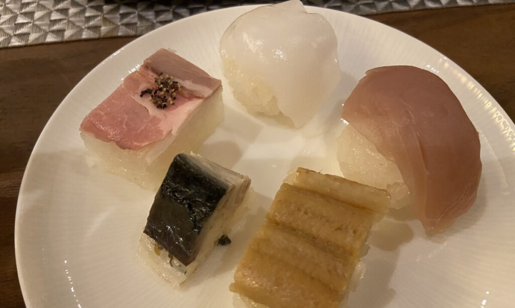 ザ ホテル山楽金沢　朝食ビュッフェ　てまり寿司