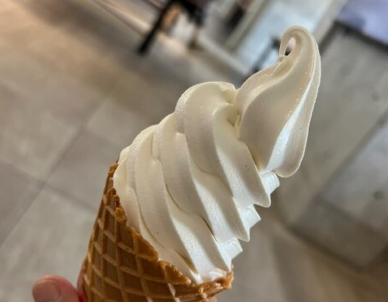 北海道旅行に来たら食べたい北菓楼 札幌本館のソフトクリーム